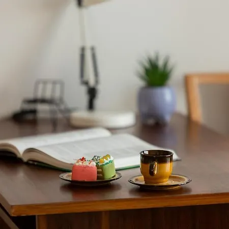 Beautiful Grochowska Studio With Balcony By Renters ワルシャワ