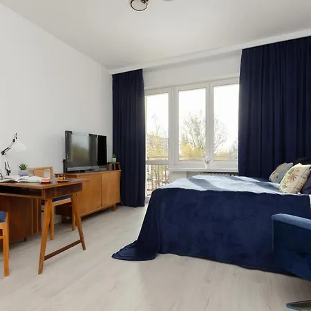 Beautiful Grochowska Studio With Balcony By Renters Apartament