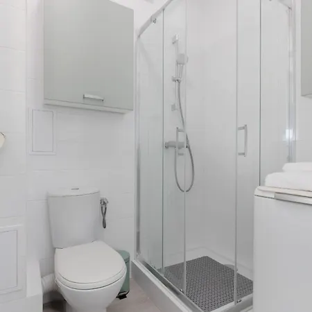 Beautiful Grochowska Studio With Balcony By Renters Apartment *