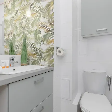 Beautiful Grochowska Studio With Balcony By Renters Apartment *